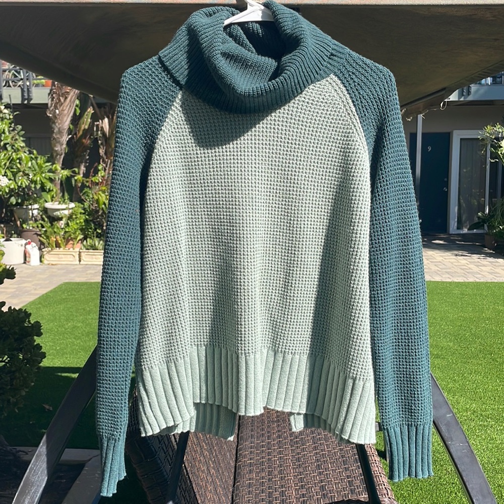 Madewell Cowl neck two toned knit sweater Woman’s Small